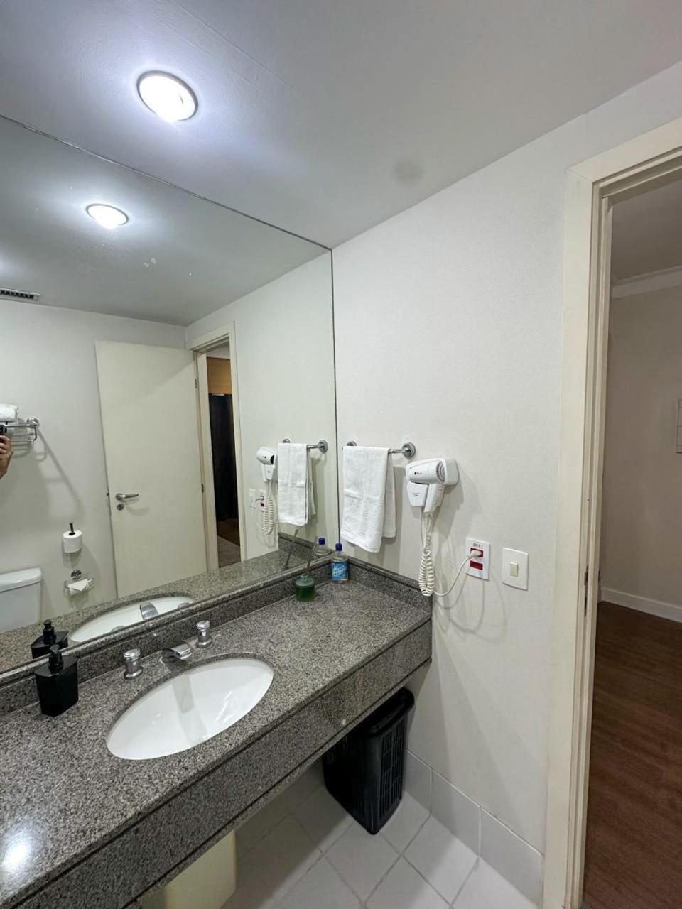Flat Com Conforto E Requinte Em Frente Aeroporto - H1001 Apartment *