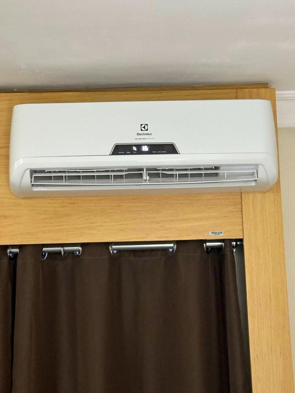 Flat Com Conforto E Requinte Em Frente Aeroporto - H1001